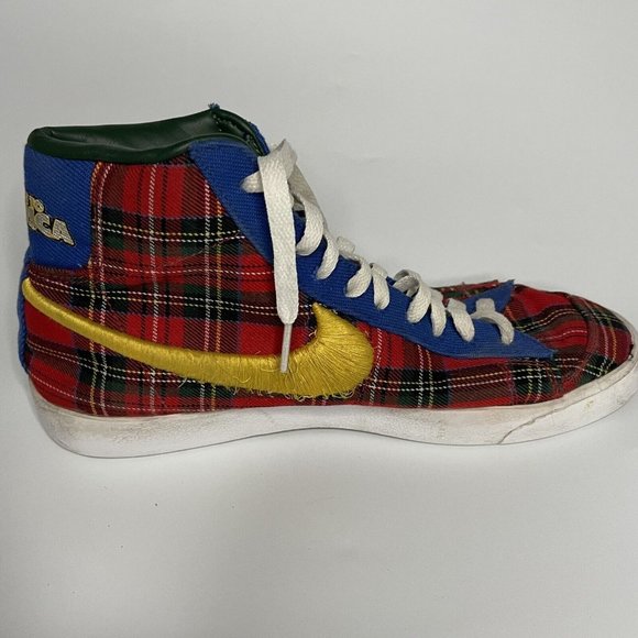 NIKE Blazer Mid 77 COMING TO AMERICA Red Blue Plaid Sneakers Sz 8/41 main image 16